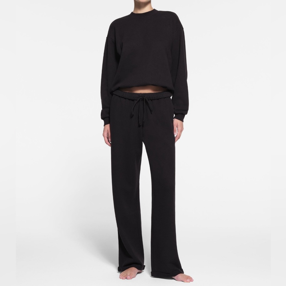 Skims Classic straight leg sweatpant, women’s size M, Onyx